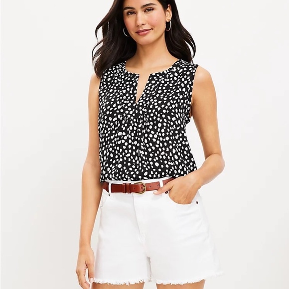 *LOFT* White Denim Frayed 4" Mid Rise Shorts Size 8 NWT - Picture 3 of 13